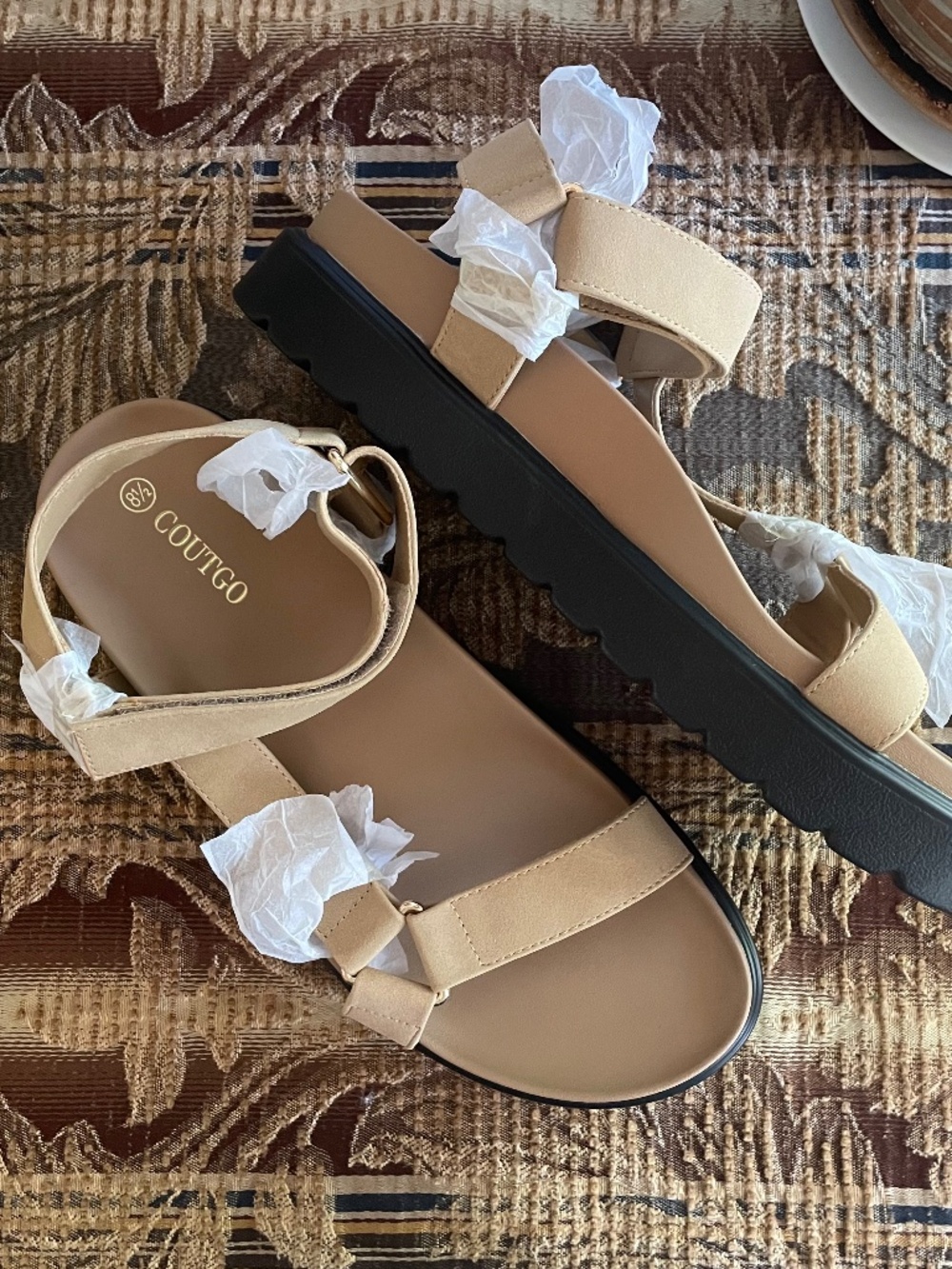 NWT Coutgo Tan Ankle Strap Platform Vegan/Faux Leather Sandals - size 8.5 - Picture 2 of 8